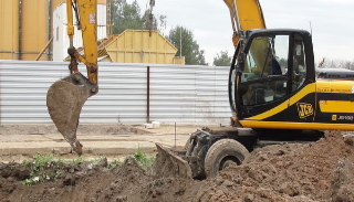 Выкопать яму экскаватором в Новоуральске от 931 руб. - 2Землекопа-Нву 